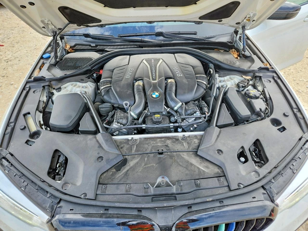 BMW M5 4.4l 50Xi, снимка 11 - Автомобили и джипове - 55756012