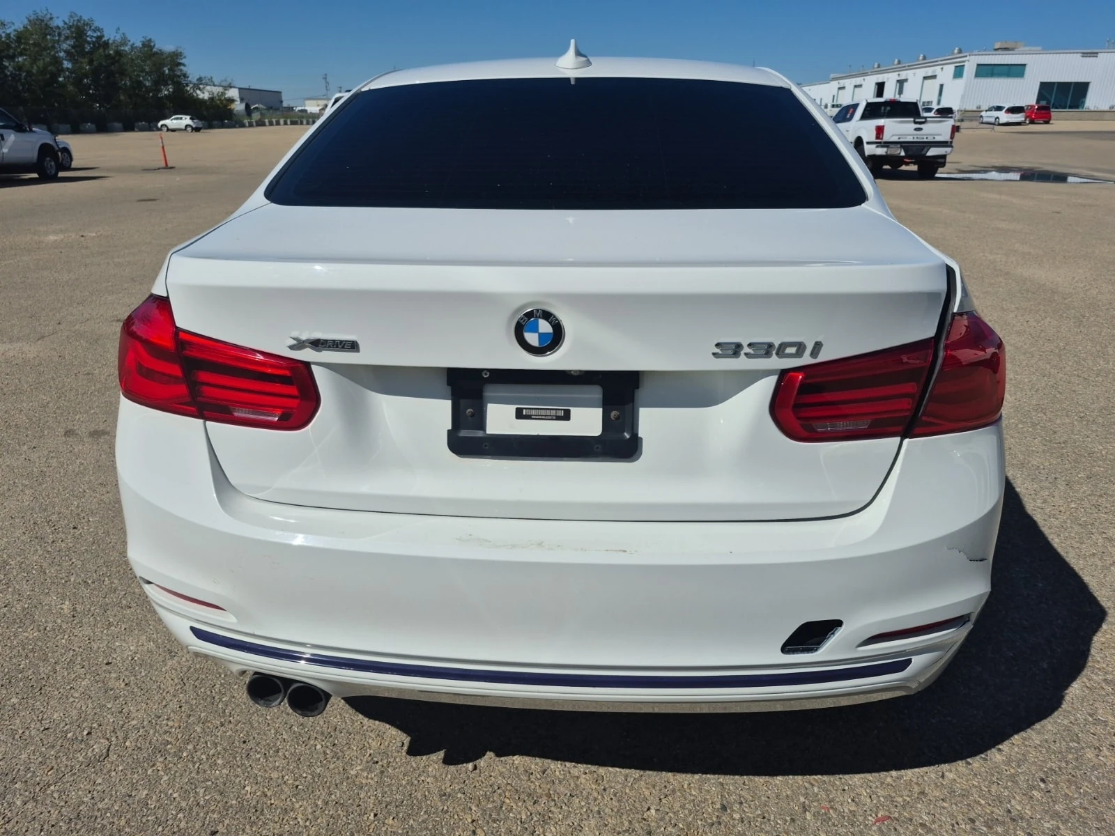 BMW 330  330I XDRIVE / ALCANTARA / MEMORY , снимка 17 - Автомобили и джипове - 55846779