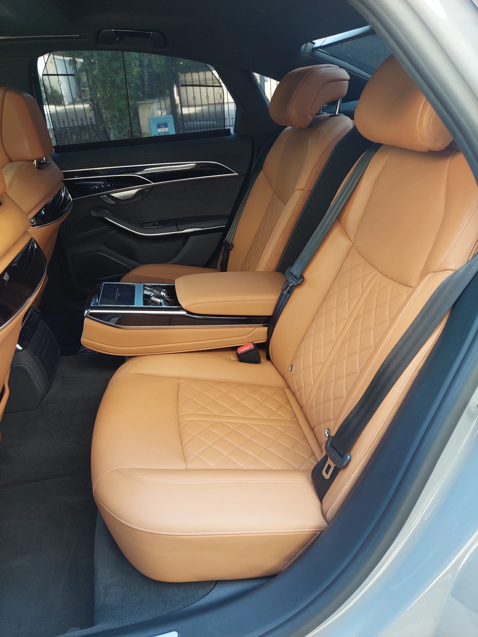 Audi A8 S-line, снимка 11 - Автомобили и джипове - 56010207
