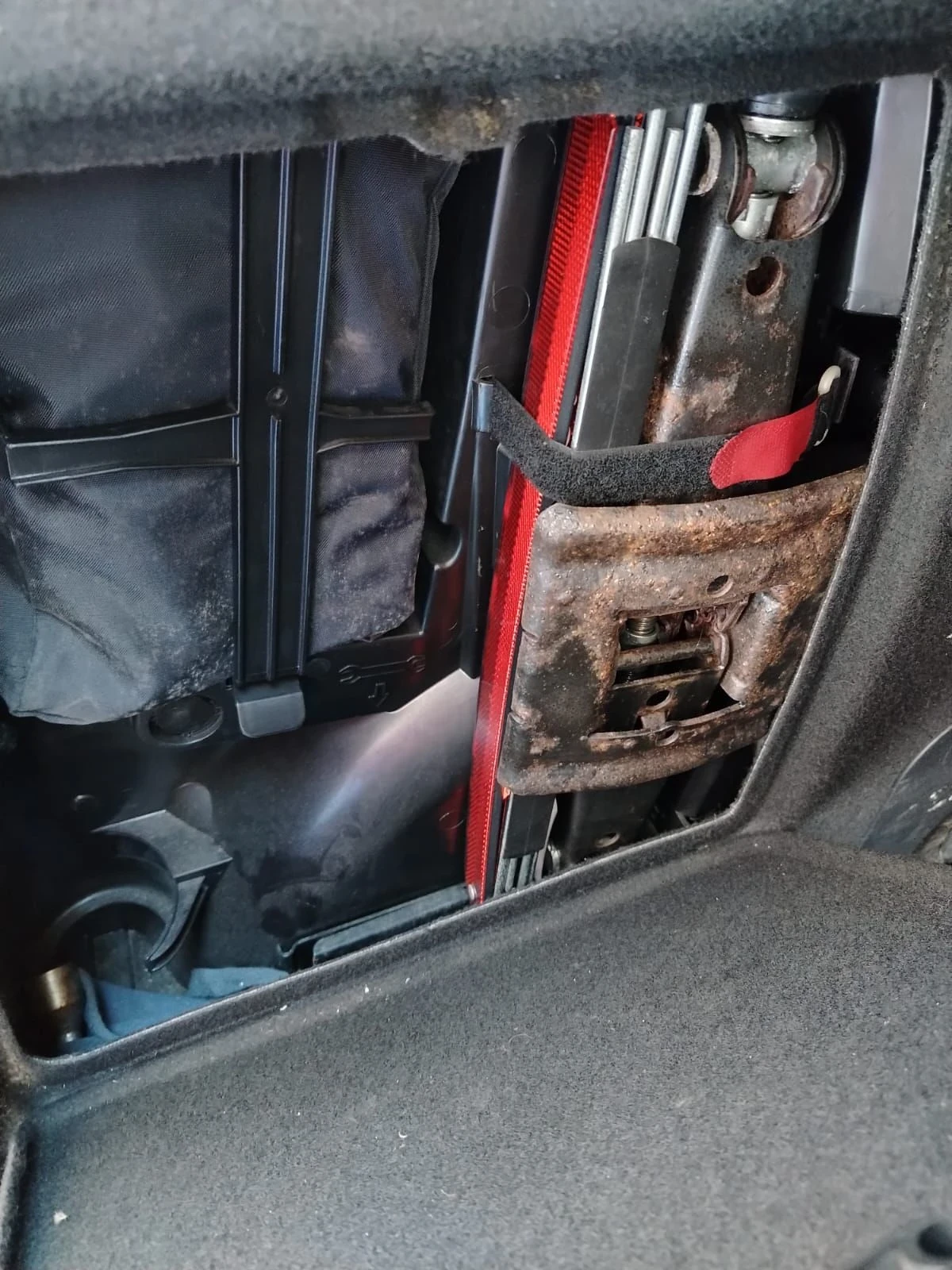 Mercedes-Benz A 150 1.5 бензин , снимка 11 - Автомобили и джипове - 56088337