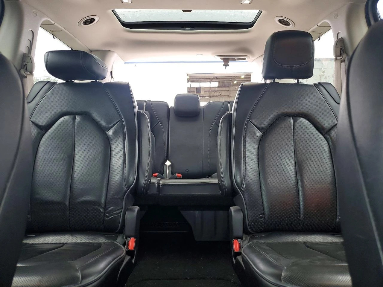 Chrysler Pacifica 3.6l Limited, снимка 10 - Автомобили и джипове - 56215034