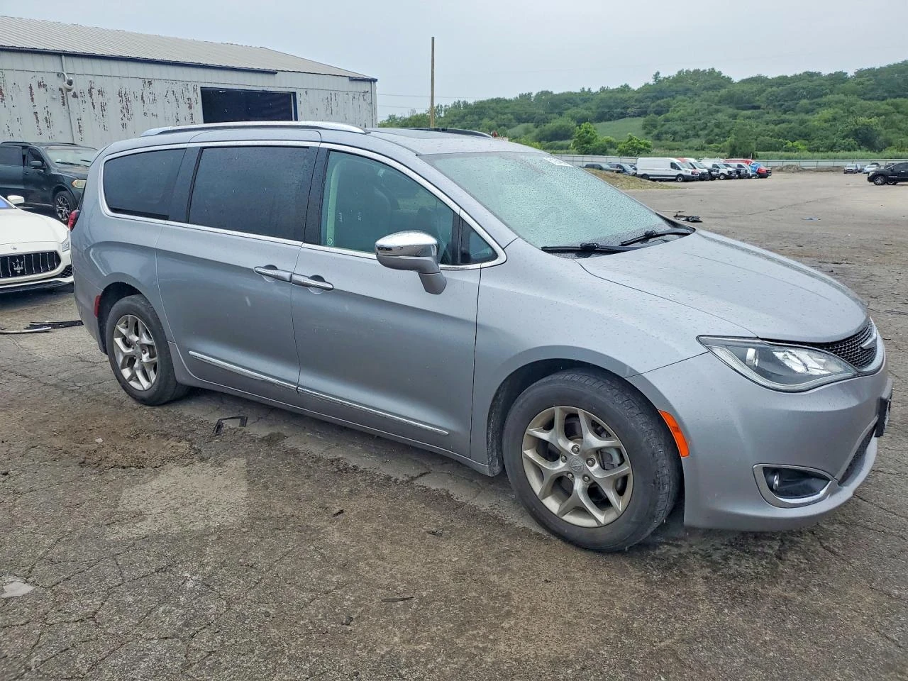 Chrysler Pacifica 3.6l Limited, снимка 4 - Автомобили и джипове - 56215034