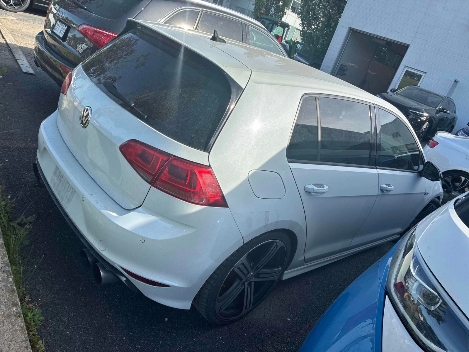 VW Golf R DSG Цена до България & АвтоКредит, снимка 3 - Автомобили и джипове - 56219110