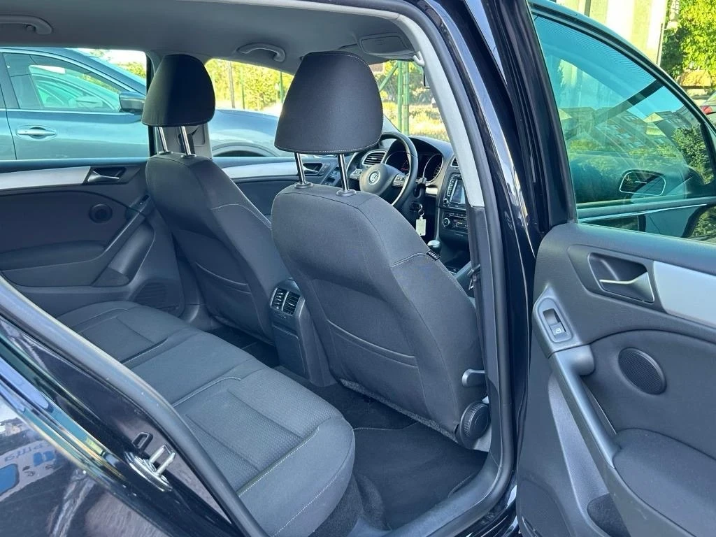 VW Golf, снимка 8 - Автомобили и джипове - 56271656