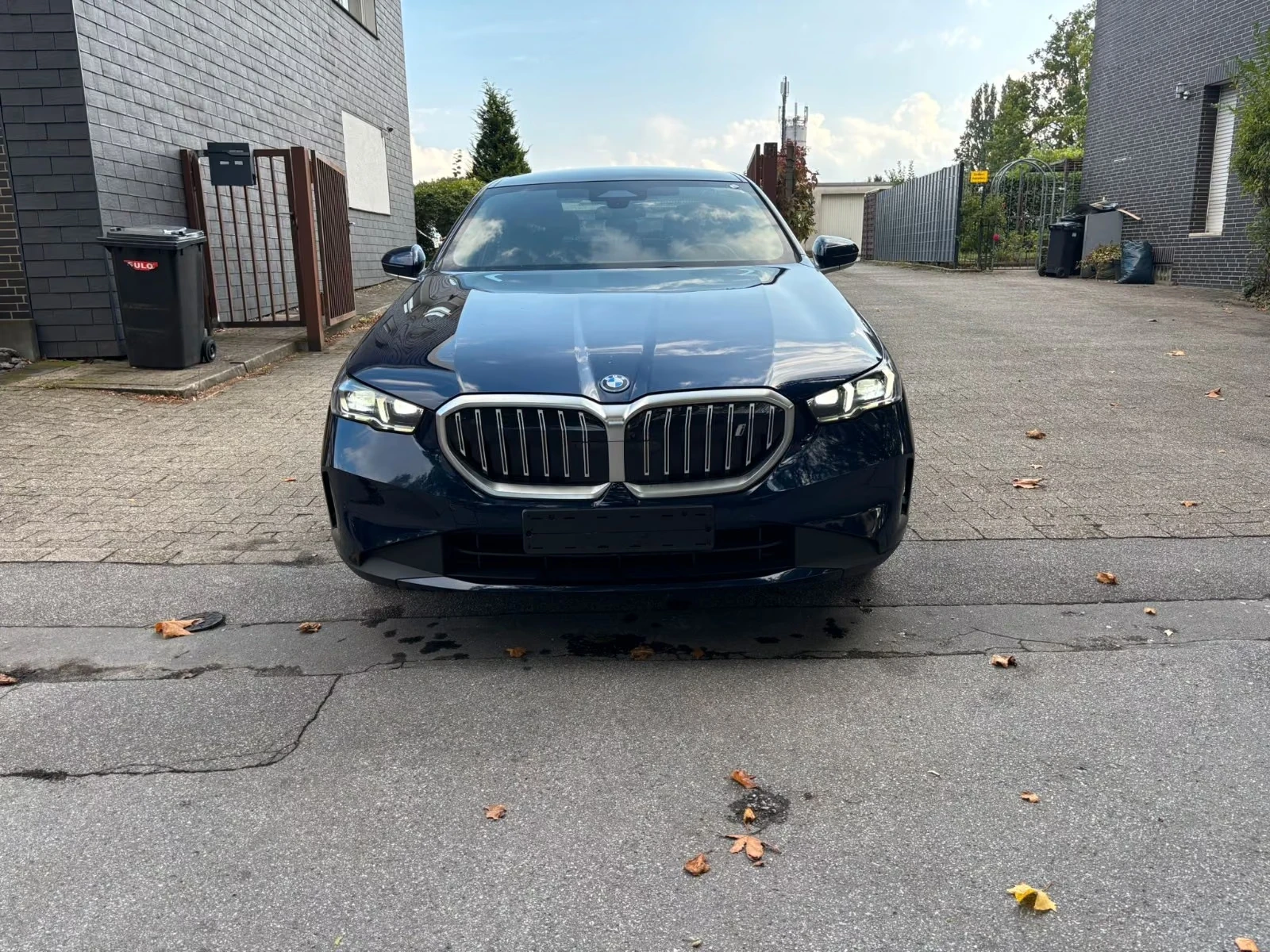 BMW i5 eDrive40/INDIVIDUAL/PANORAMA/HUD/360 CAM | Mobile.bg � ����������� 2
