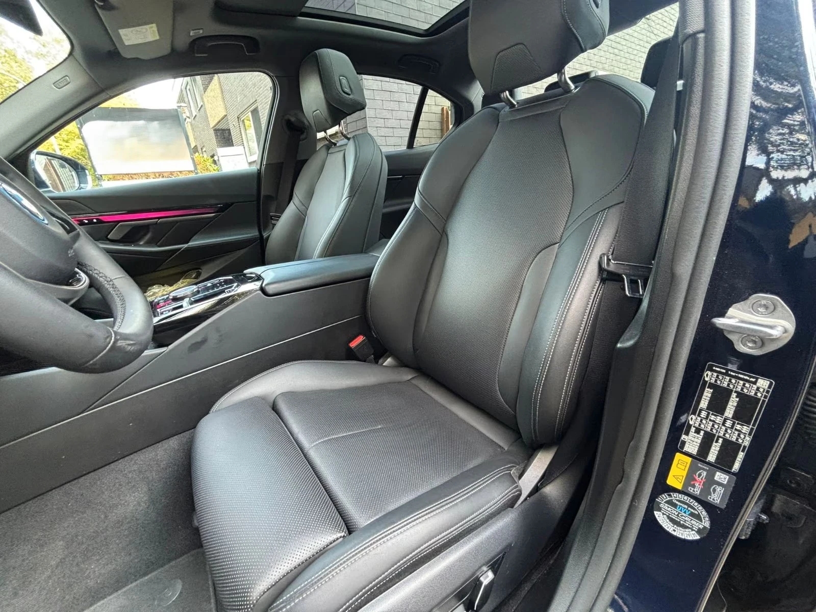 BMW i5 eDrive40/INDIVIDUAL/PANORAMA/HUD/360 CAM | Mobile.bg � ����������� 8