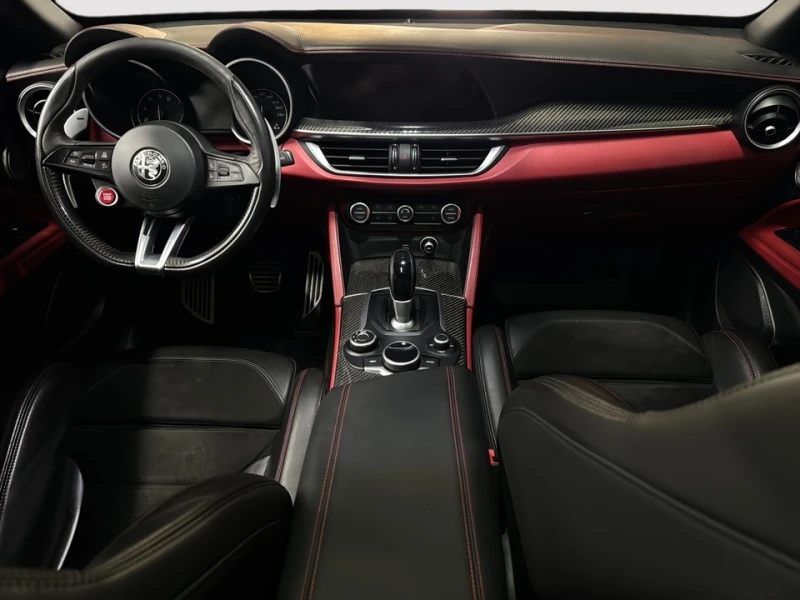Alfa Romeo Stelvio Quadrifoglio 2.9 V6 4x4 / PANO / H&K / MEMORY, снимка 8 - Автомобили и джипове - 52749668