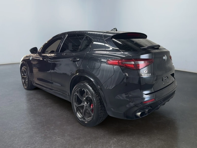 Alfa Romeo Stelvio Quadrifoglio 2.9 V6 4x4 / PANO / H&K / MEMORY, снимка 3 - Автомобили и джипове - 52749668