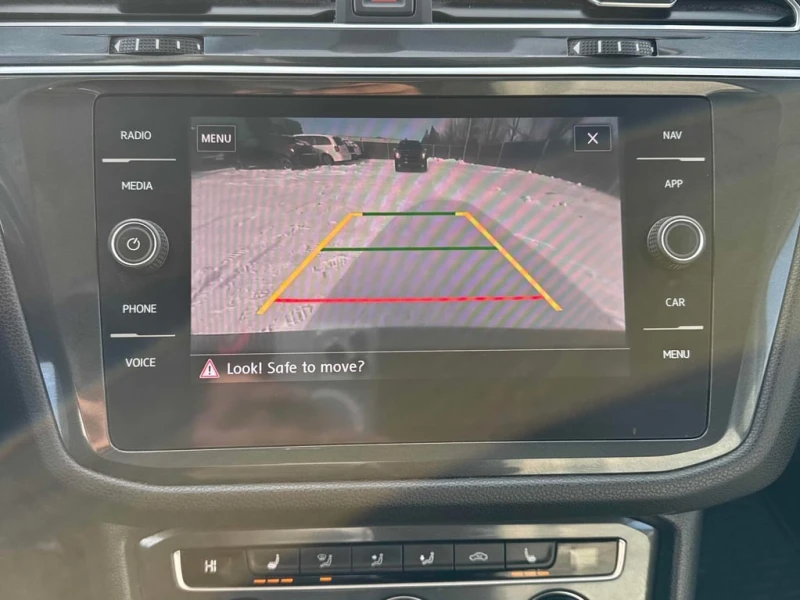 VW Tiguan * Comfortline * CARFAX * БЕЗ ПЪРВОНАЧАЛНА ВНОСКА, снимка 11 - Автомобили и джипове - 53214998