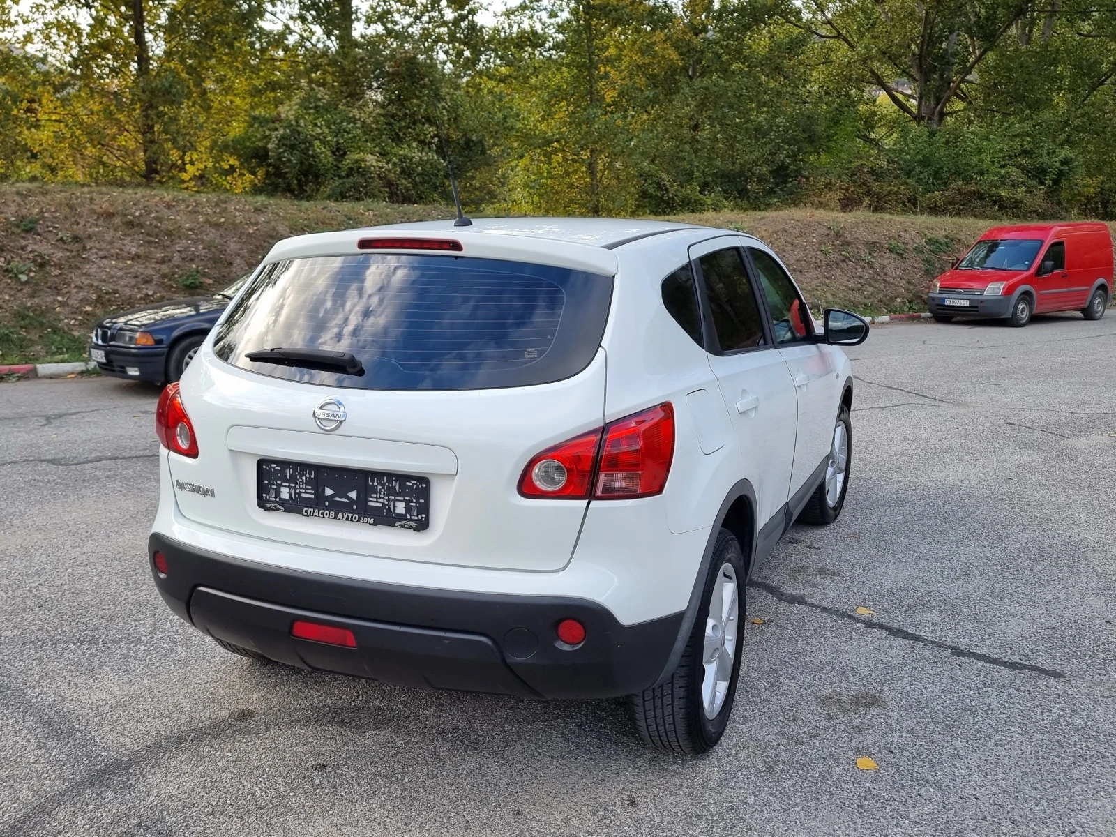 Nissan Qashqai 1.6 i Klimatron/Benzin - изображение 5