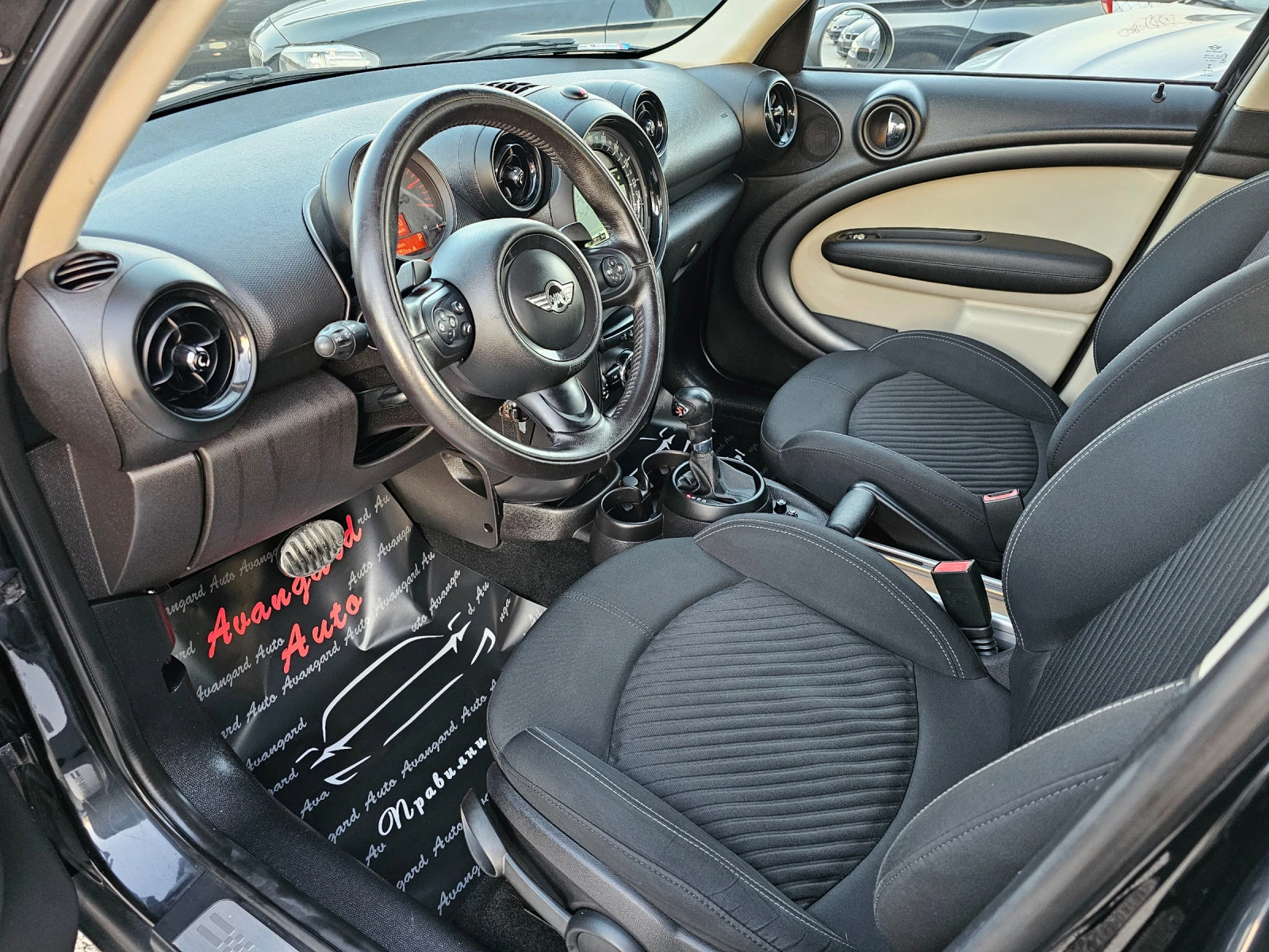 Mini Countryman 2.0SD, 143к.с., Facelift  - изображение 8