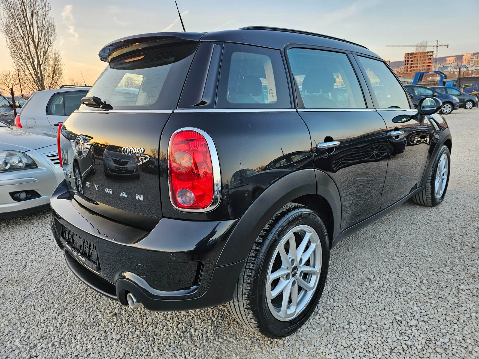 Mini Countryman 2.0SD, 143к.с., Facelift  - изображение 4