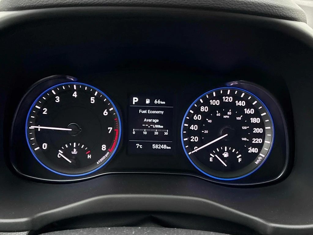 Hyundai Kona * Luxury * CARFAX * БЕЗ ПЪРВОНАЧАЛНА ВНОСКА - изображение 8