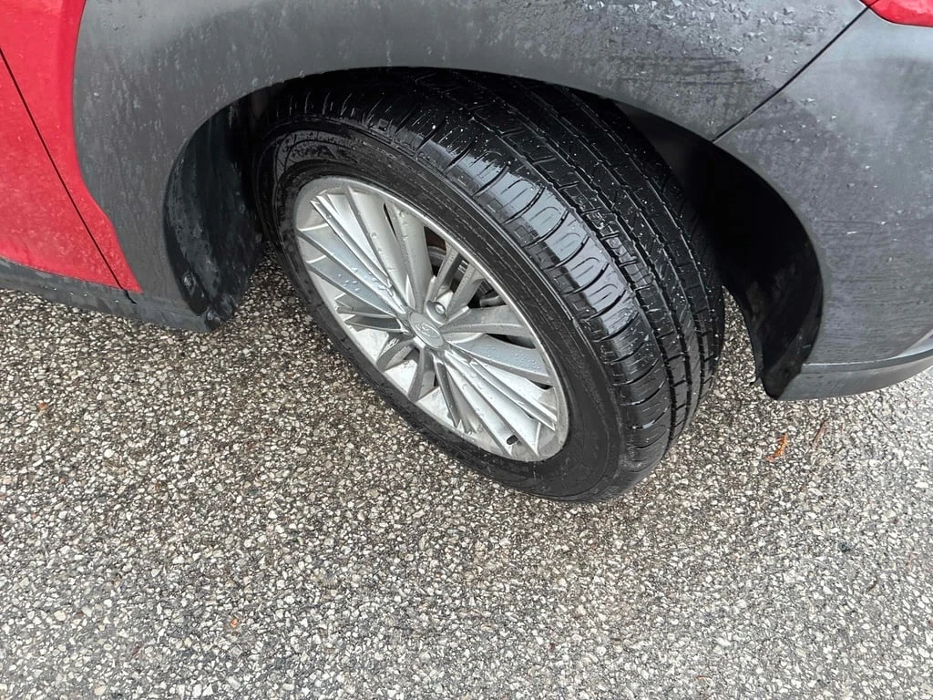 Hyundai Kona * Luxury * CARFAX * БЕЗ ПЪРВОНАЧАЛНА ВНОСКА - изображение 7