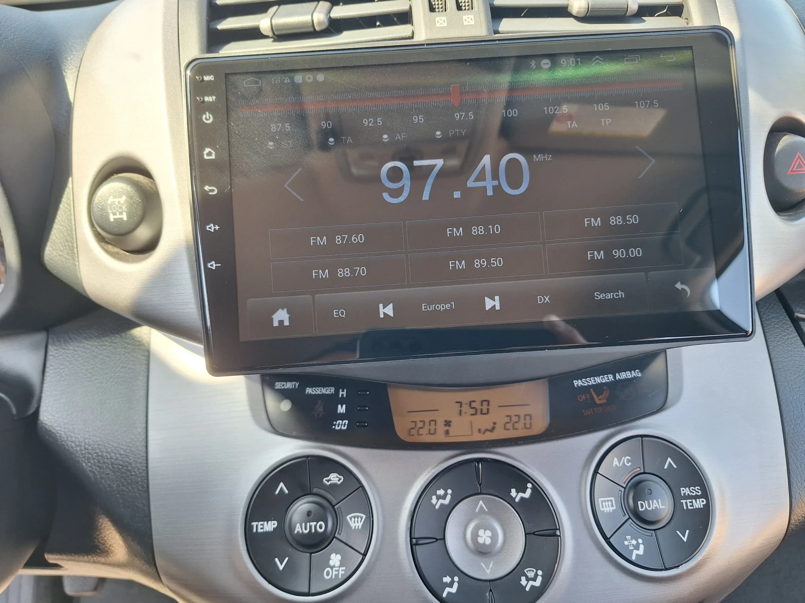 Toyota Rav4 2.2 D4D, снимка 14 - Автомобили и джипове - 53987803