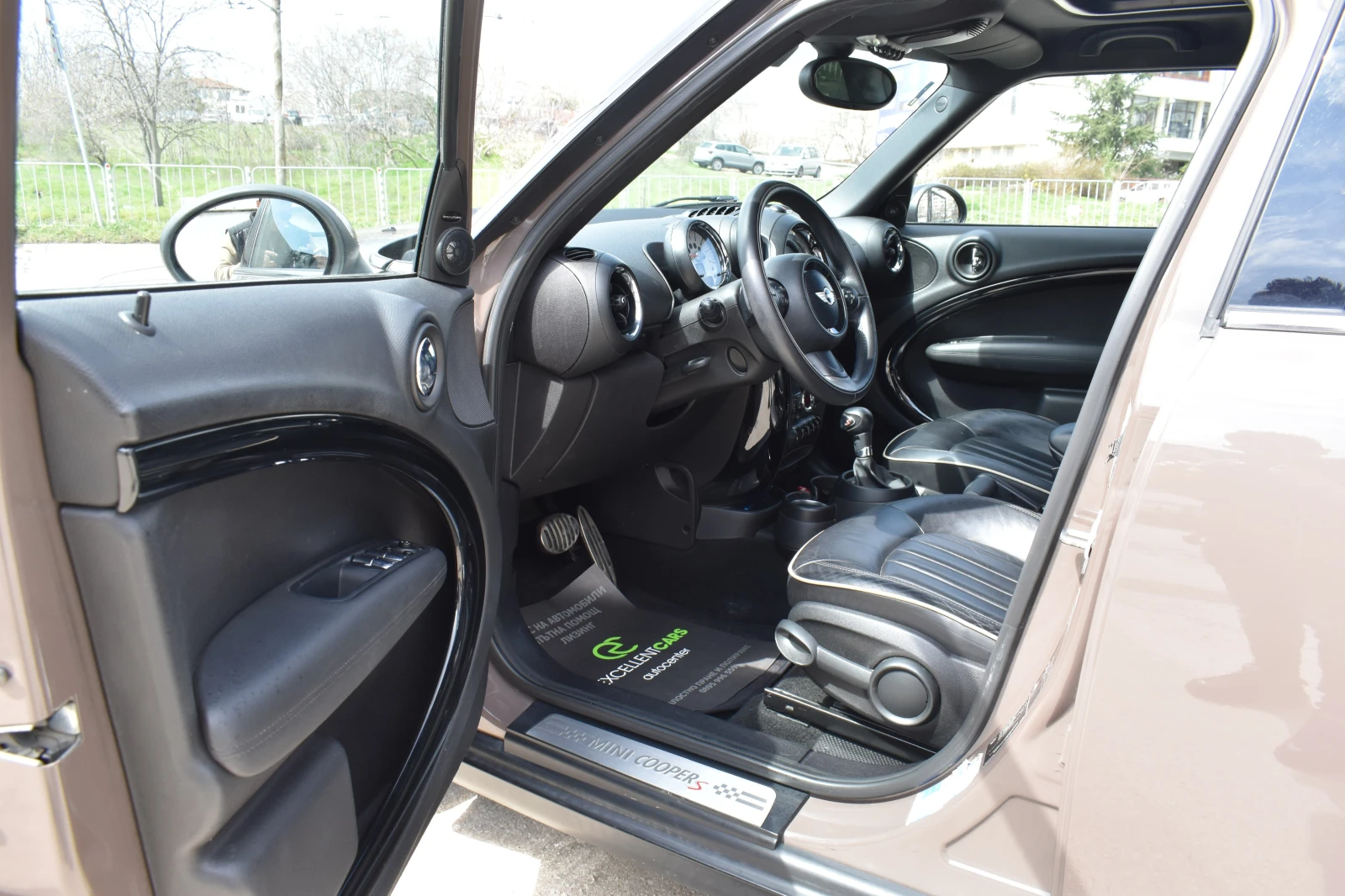 Mini Countryman С* 4х4* AUTOMAT, снимка 9 - Автомобили и джипове - 54089568