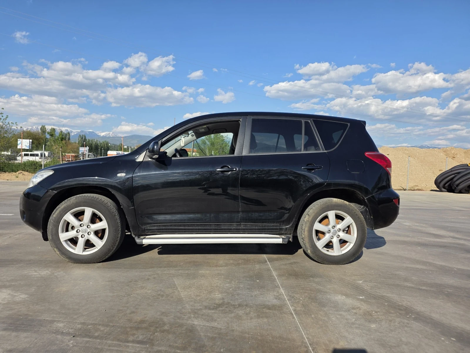 Toyota Rav4 D-4D, снимка 6 - Автомобили и джипове - 54435845
