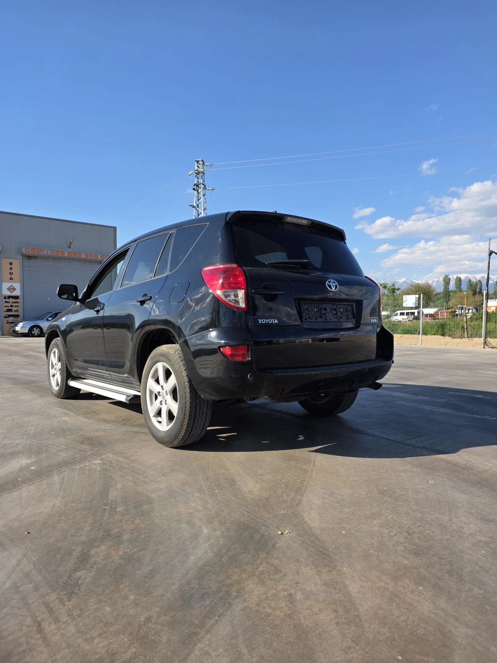 Toyota Rav4 D-4D, снимка 4 - Автомобили и джипове - 54435845