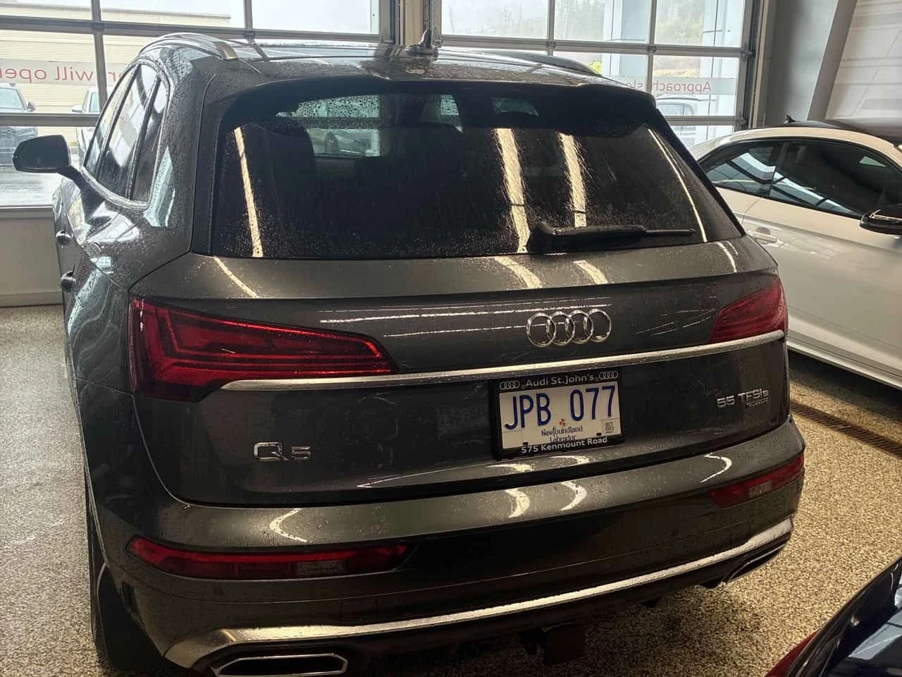 Audi Q5 | Progressiv | DISTRONIC | ПОДГРЕВ | CARFAX | , снимка 4 - Автомобили и джипове - 54528924