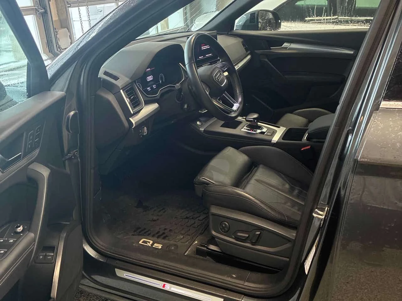 Audi Q5 | Progressiv | DISTRONIC | ПОДГРЕВ | CARFAX | , снимка 5 - Автомобили и джипове - 54528924