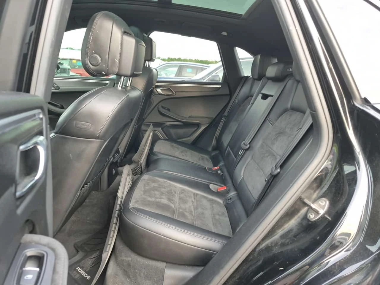 Porsche Macan GTS| ALCANTARA| ПАМЕТ| ПАНОРАМА| CARFAX| , снимка 11 - Автомобили и джипове - 54790638