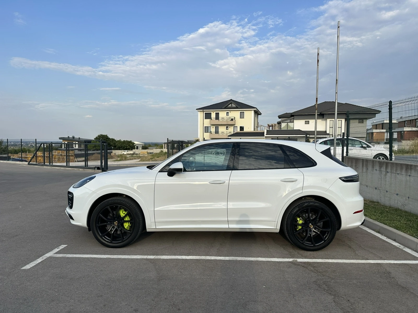 Porsche Cayenne, снимка 2 - Автомобили и джипове - 55439752