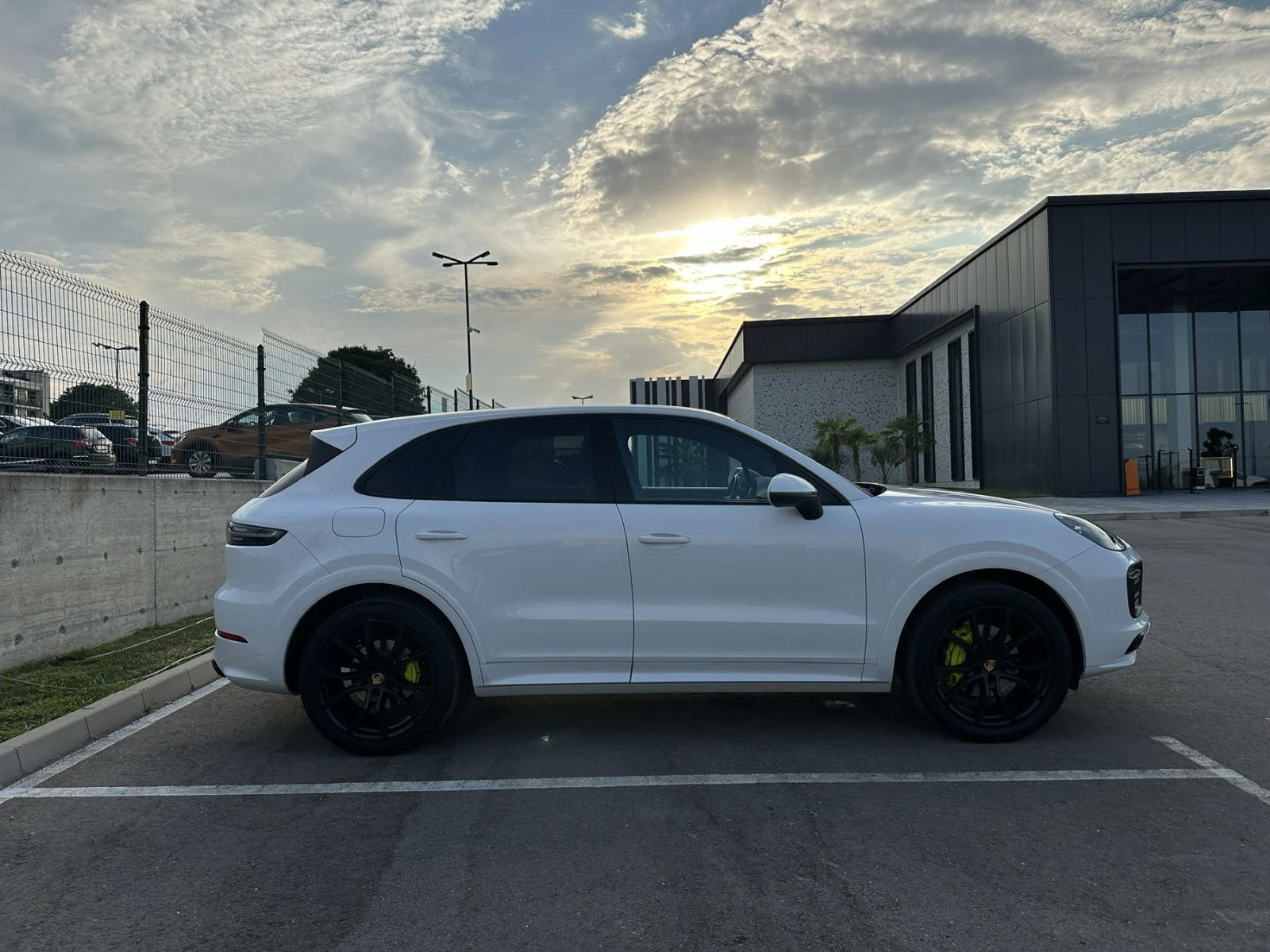 Porsche Cayenne, снимка 6 - Автомобили и джипове - 55439752