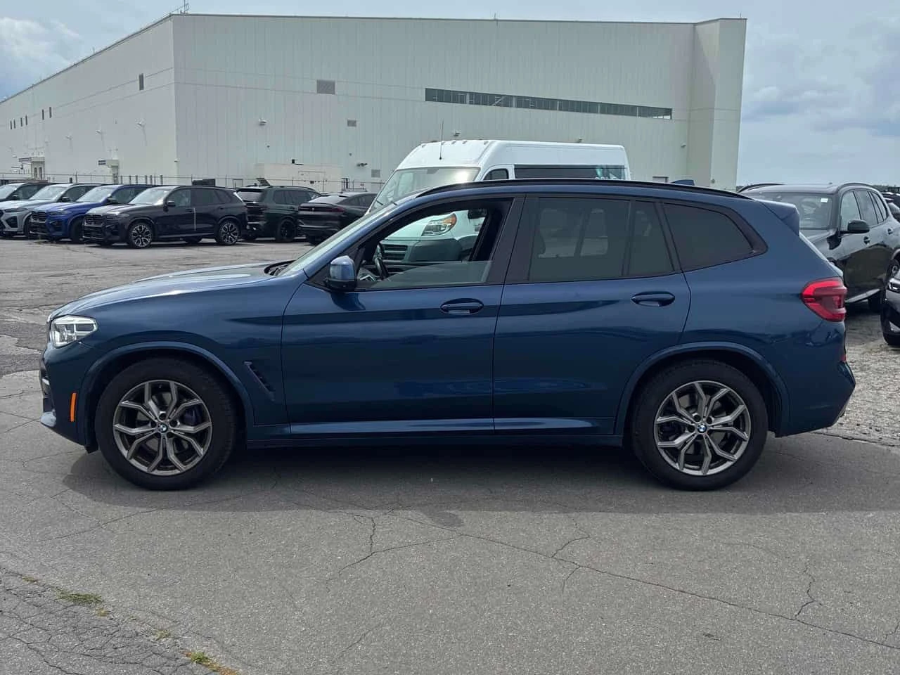 BMW X3 * xDrive30i * DIS* H/K* 360* CARFAX* , снимка 2 - Автомобили и джипове - 55618589