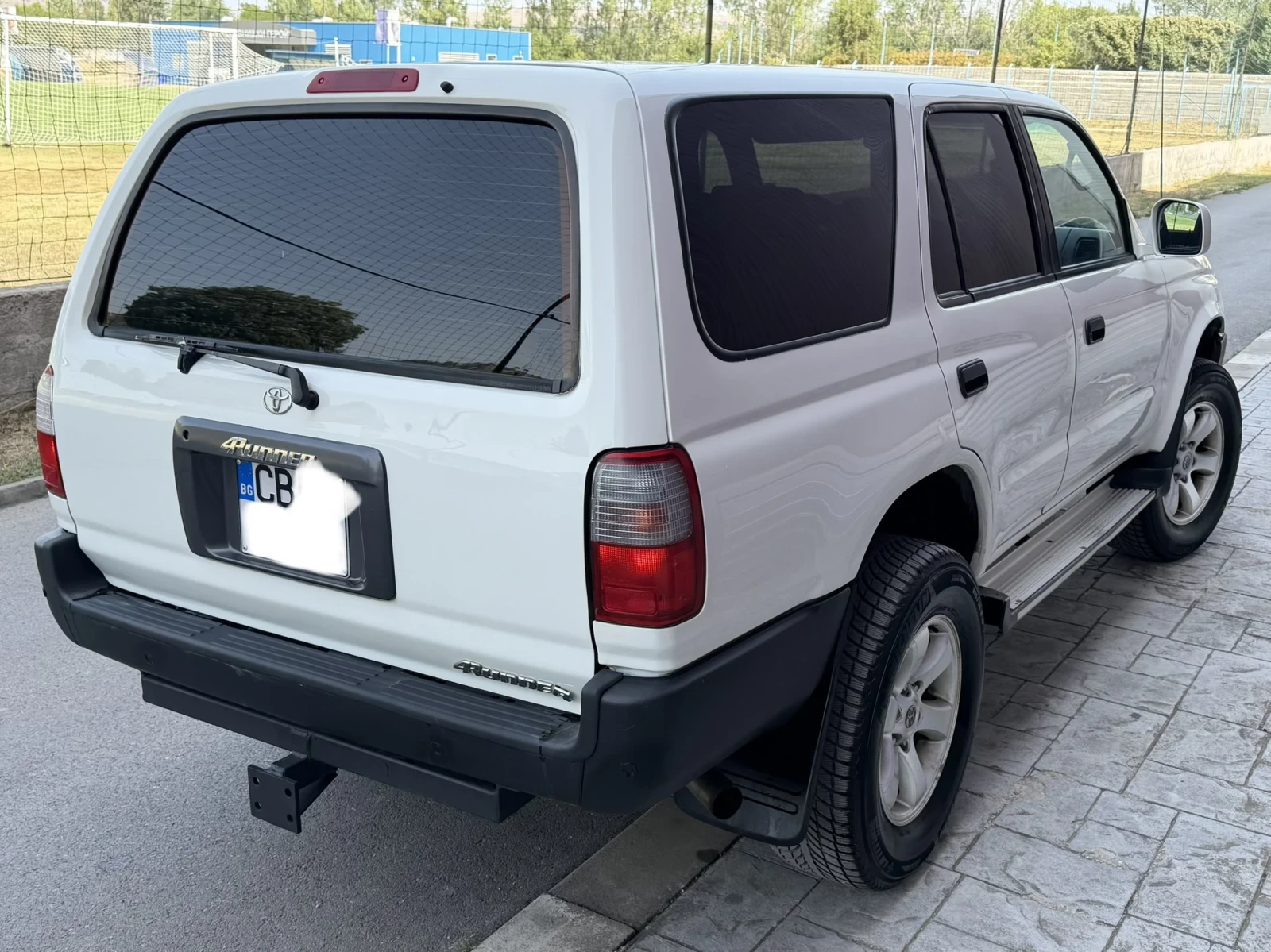 Toyota 4runner 3.0D/125коня/КЛИМАТИК/Регистриран/УНИКАТ, снимка 4 - Автомобили и джипове - 55853839