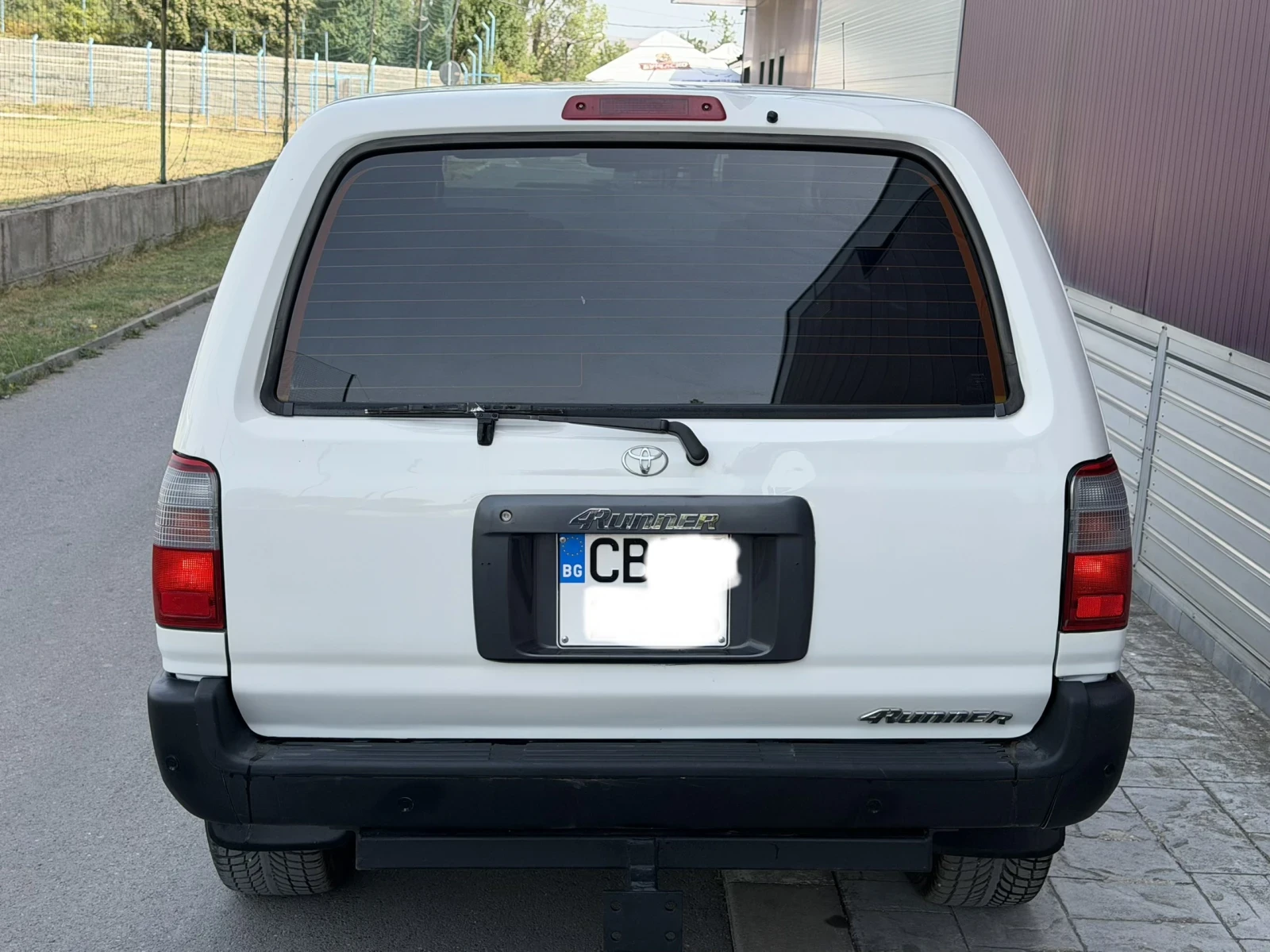 Toyota 4runner 3.0D/125коня/КЛИМАТИК/Регистриран/УНИКАТ, снимка 3 - Автомобили и джипове - 55853839