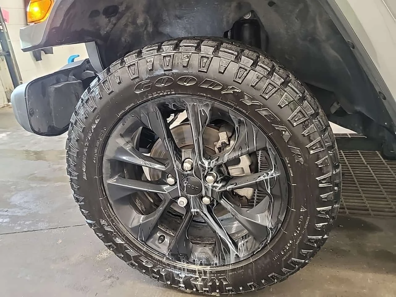 Jeep Wrangler * UNLIMITED SAHARA * CARFAX * ����� �� ����������� | Mobile.bg � ����������� 6