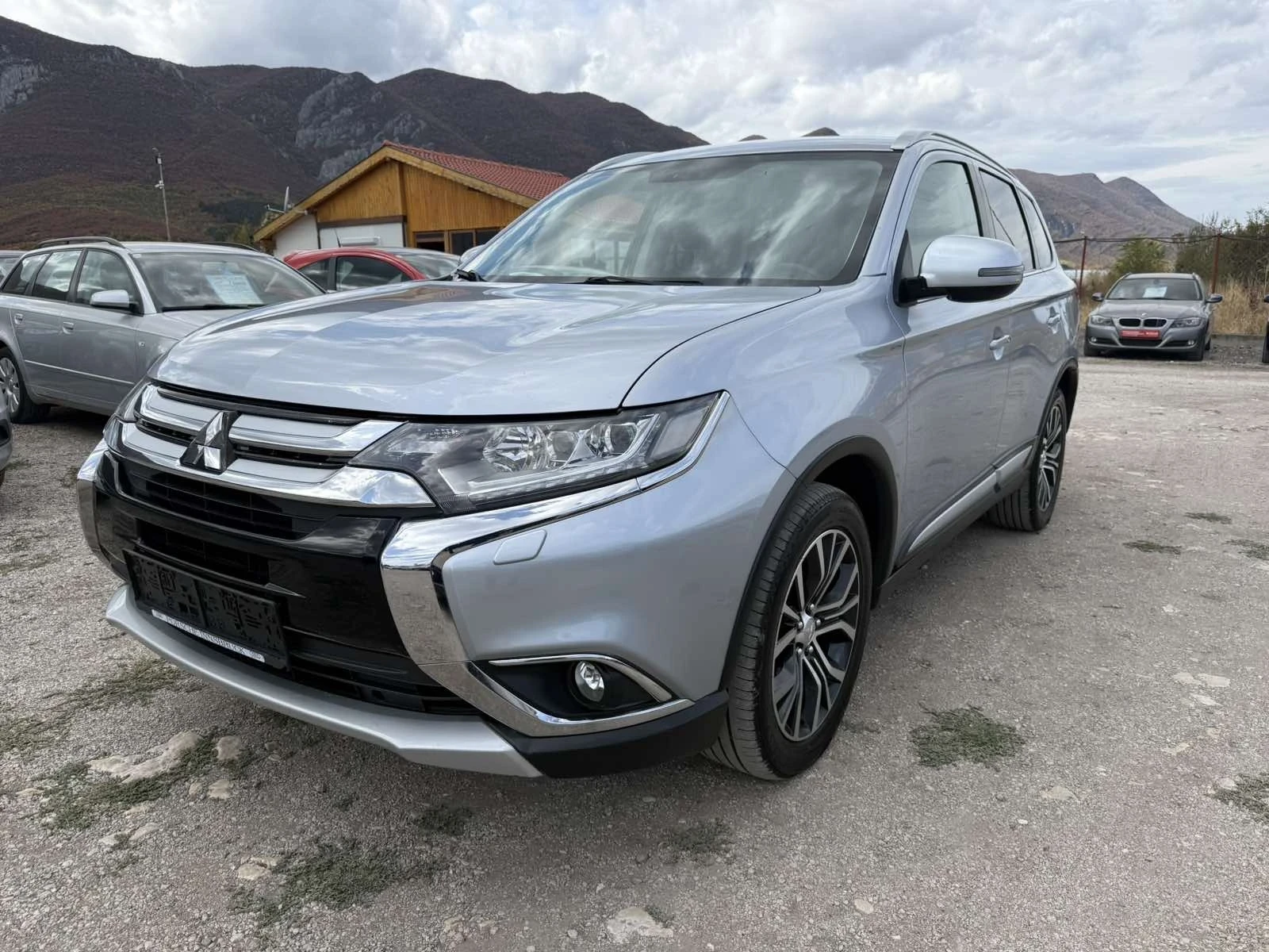 Mitsubishi Outlander 2.2 DID 4х4 АВТОМАТ ЕВРО 6
