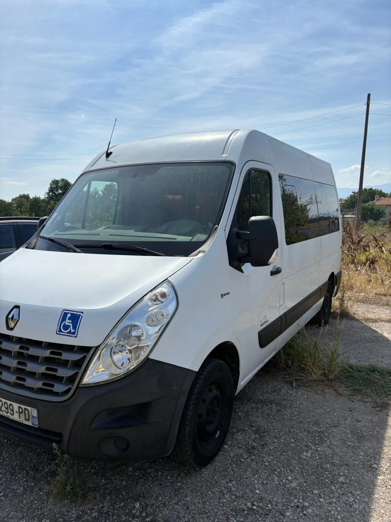Renault Master 2.3D, 123 кс, с ел. рампа за инвалидни колички, снимка 2 - Бусове и автобуси - 52005058