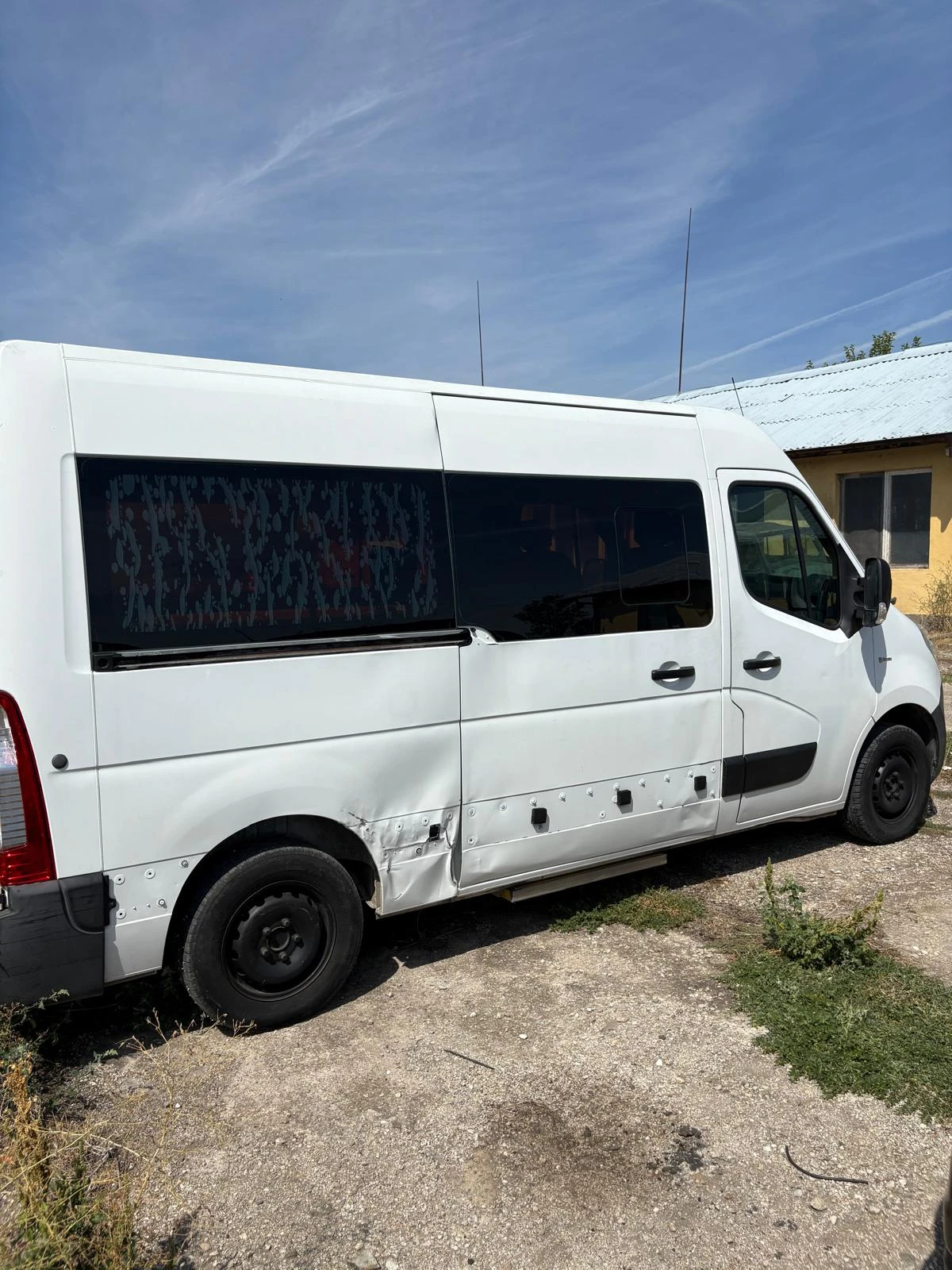 Renault Master 2.3D, 123 кс, с ел. рампа за инвалидни колички - изображение 8