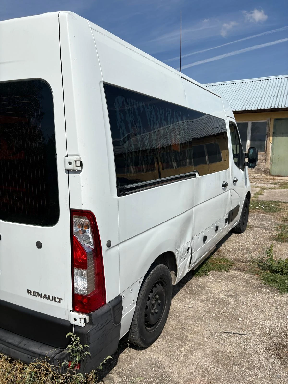 Renault Master 2.3D, 123 кс, с ел. рампа за инвалидни колички - изображение 7