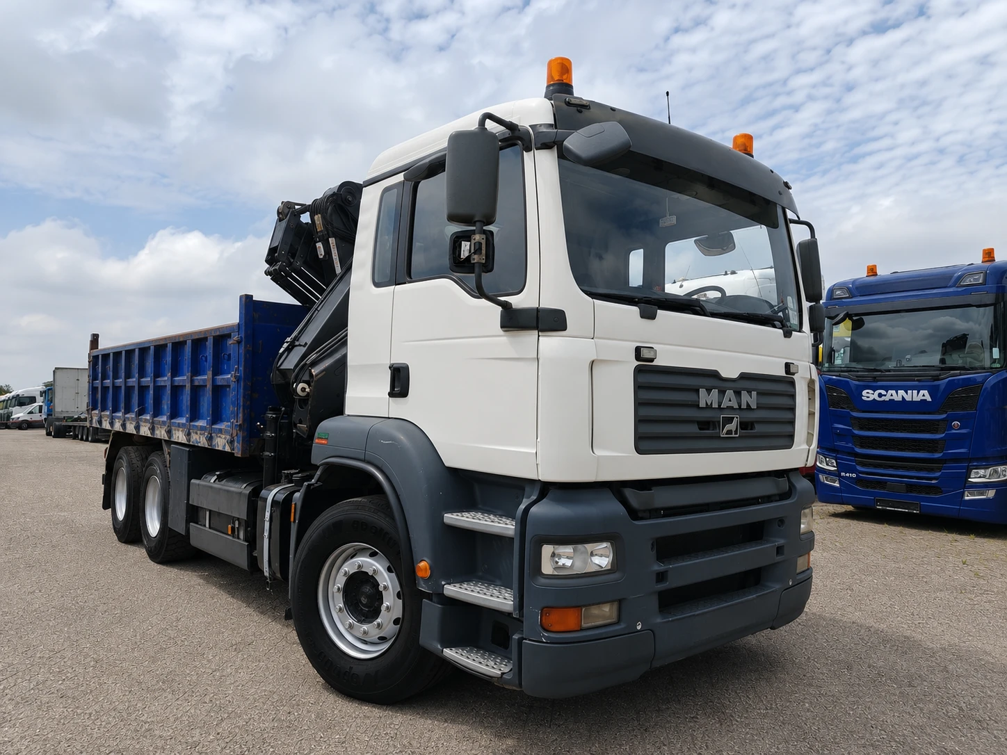 Man 26 TGA 26.320 6x2 Самосвал с кран HIAB 166E-5 HIPRO, снимка 15 - Камиони - 55086769