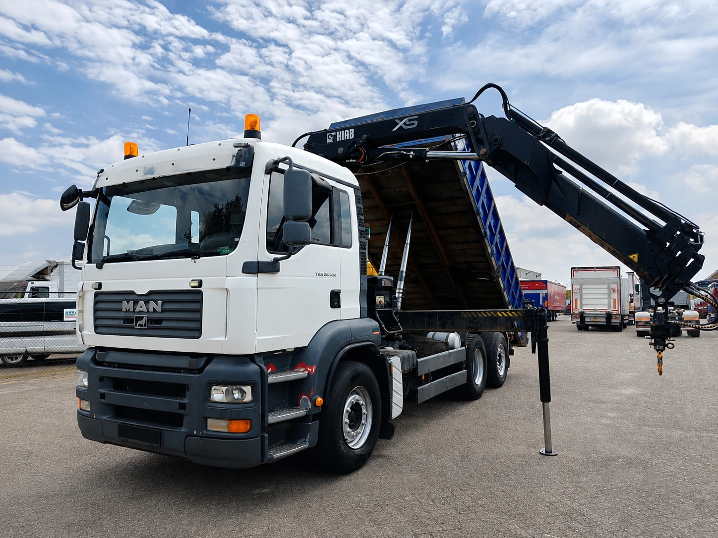 Man 26 TGA 26.320 6x2 Самосвал с кран HIAB 166E-5 HIPRO