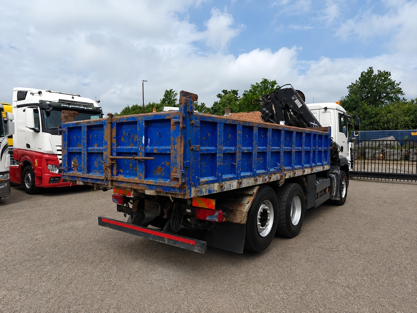Man 26 TGA 26.320 6x2 Самосвал с кран HIAB 166E-5 HIPRO, снимка 16 - Камиони - 55086769