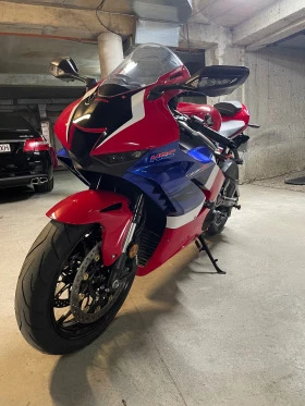 Honda Cbr 1000RR-R, снимка 13