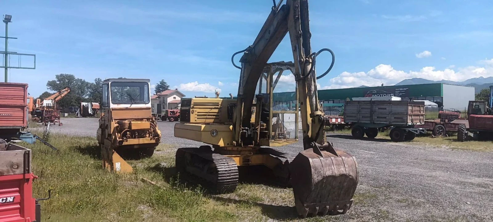 Багер Друга марка Massey ferguson 80 нов внос Италия 