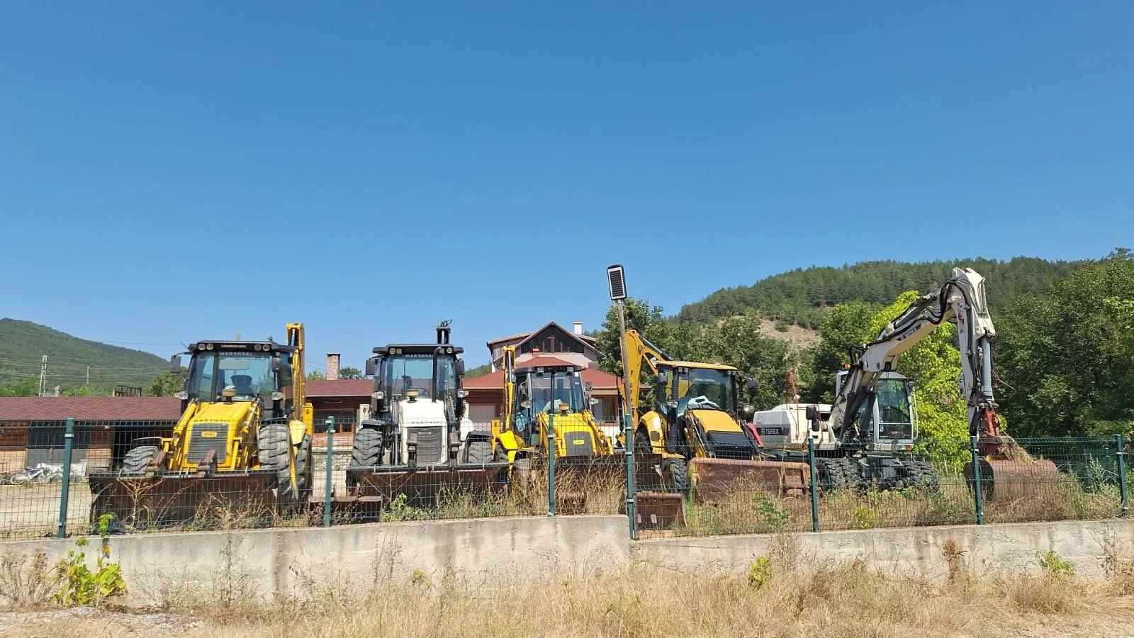 Багер Hidromek 102 , снимка 10 - Индустриална техника - 55751558