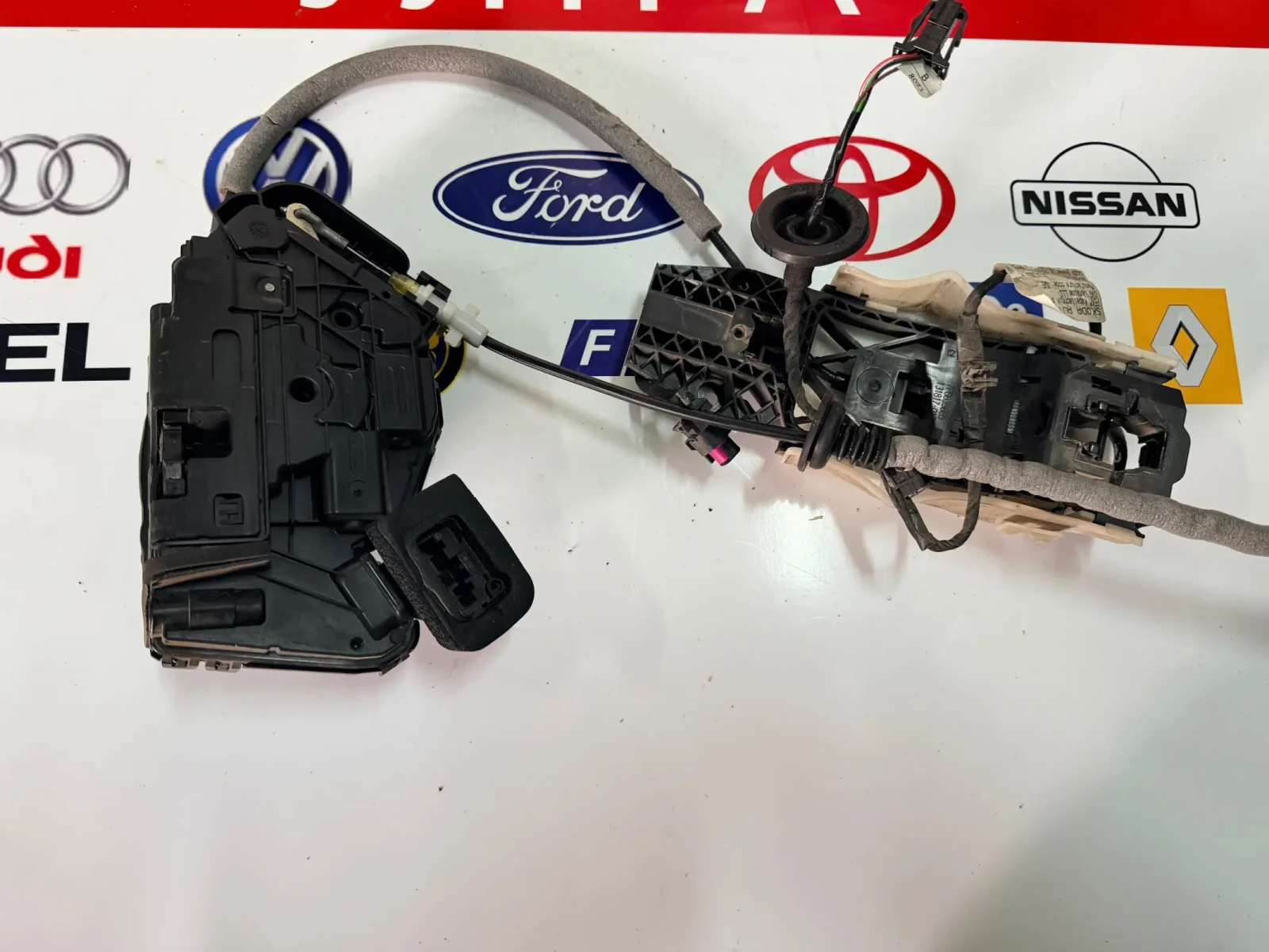 B6-5TB837016 ����� ������ ����� �������� SKODA SUPERB III 7P6839885 | Mobile.bg � ����������� 2