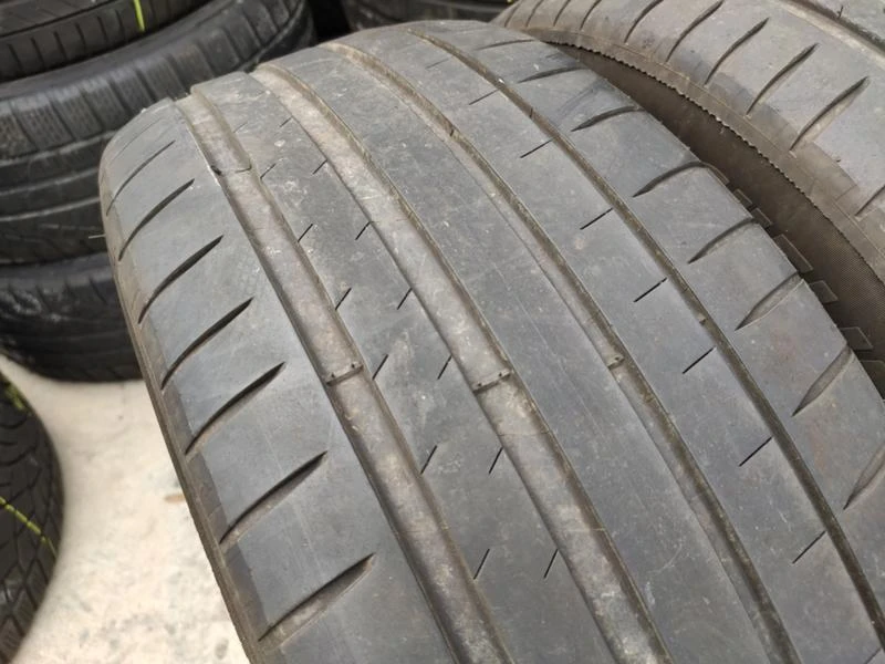 Гуми Летни 225/55R17, снимка 1 - Гуми и джанти - 30864245