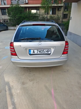 Mercedes-Benz C 220, снимка 3