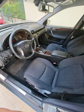 Mercedes-Benz C 220, снимка 6