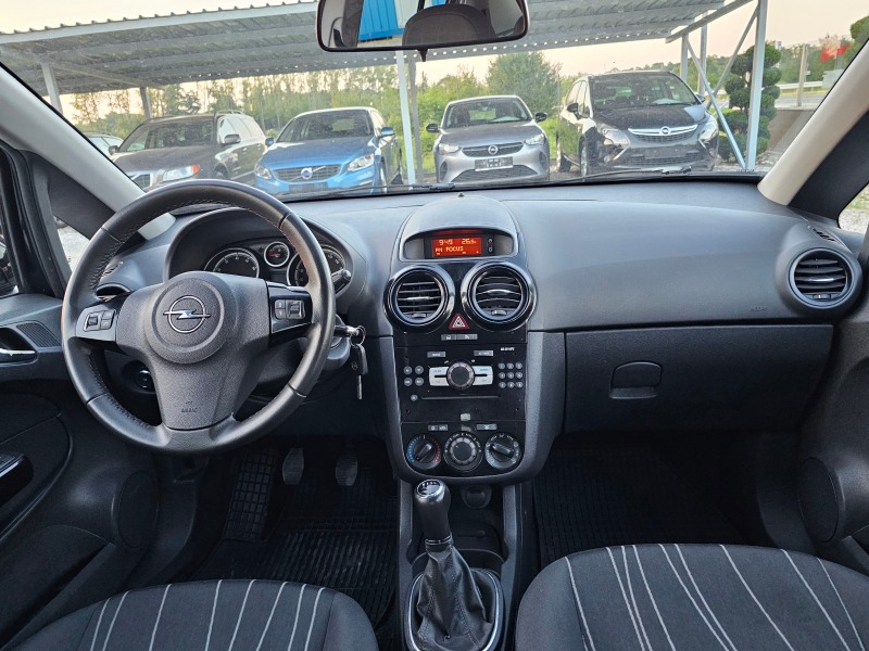 Opel Corsa 1.2 БЕНЗИН ! ! ! КЛИМАТИК, снимка 10 - Автомобили и джипове - 46114868