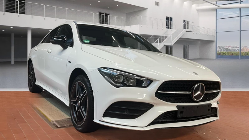 Mercedes-Benz CLA 250 AMG Optic e Edition , снимка 2 - Автомобили и джипове - 47955515