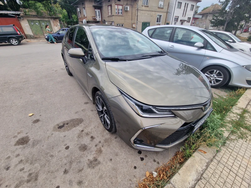 Toyota Corolla 1.8 Hybrid , снимка 2 - Автомобили и джипове - 47993135