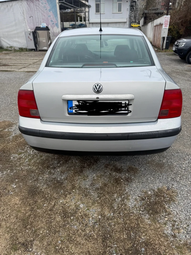 VW Passat, снимка 2 - Автомобили и джипове - 48345101