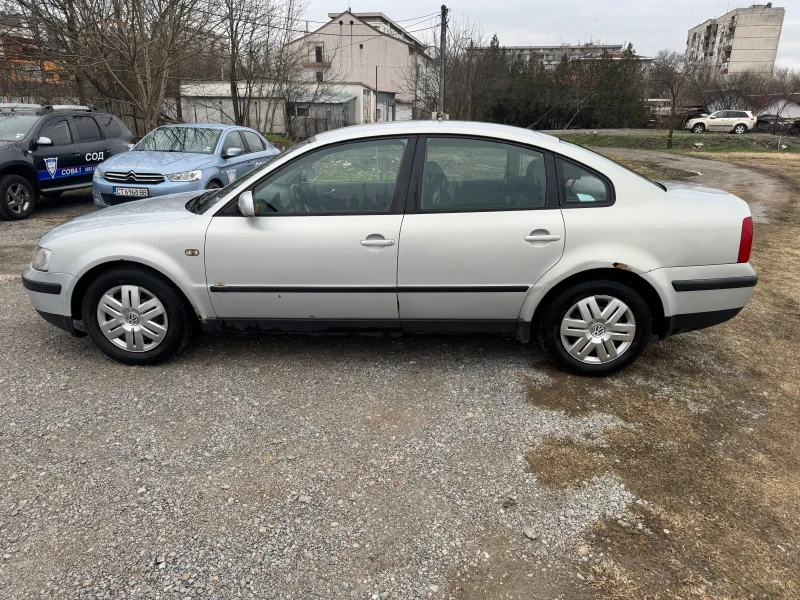 VW Passat, снимка 4 - Автомобили и джипове - 48345101